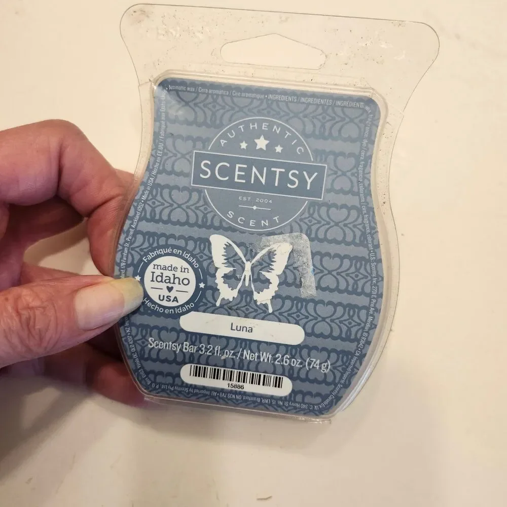 Scentsy Luna Wax Bar 3.2 fl oz / 2.6 oz (74g) Home Fragrance Wax Melts